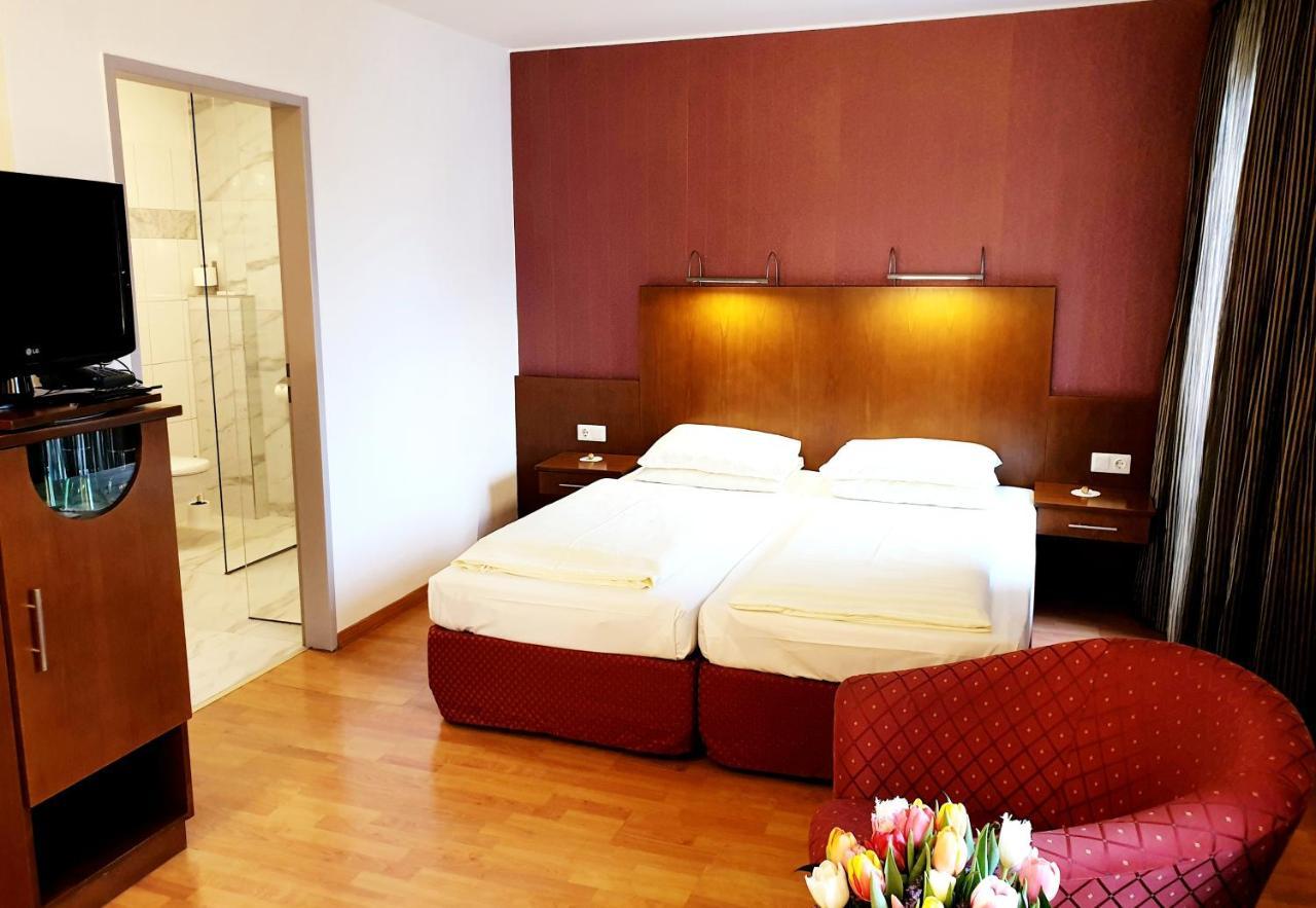 זלצבורג Hotel Via Roma מראה חיצוני תמונה