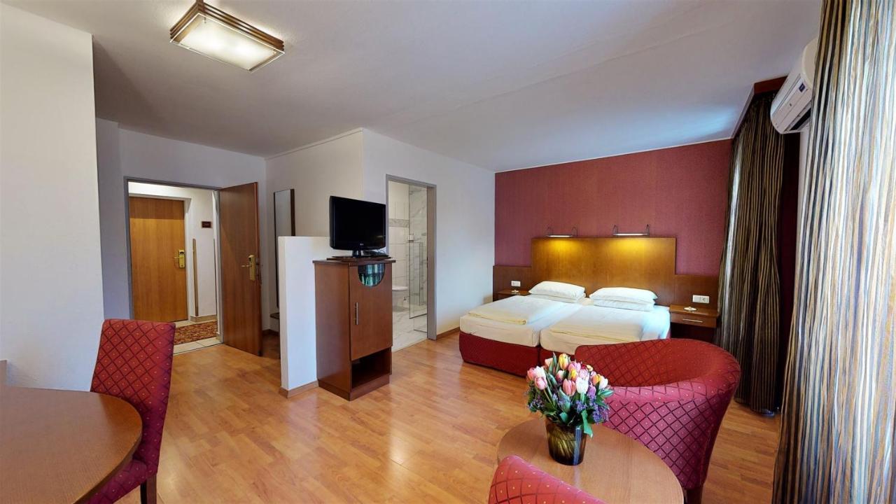 זלצבורג Hotel Via Roma מראה חיצוני תמונה